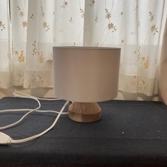 ベッドサイドスタンド