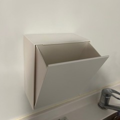 【ニトリ】キッチン　マグネットゴミ箱