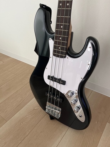 ベース