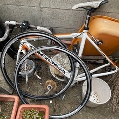 ジャンク品のロードバイクORBEA