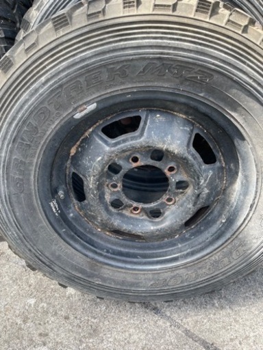 車のパーツ タイヤ、ホイール