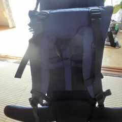 モンベルの背負子（中古品）　幼児一緒に登山はいかがですか　値引きしましたの画像