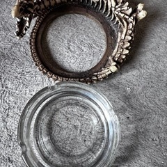 【まだ有ります！週末即対応！男の子ってこういうの好きでしょ？灰皿】スカルドラゴンの灰皿　インテリア性ヨシ！の画像