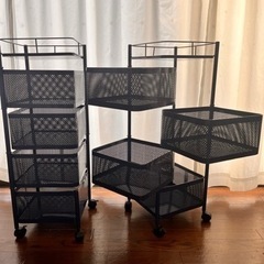 収納ワゴン　キャスター付き　①