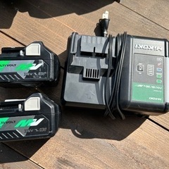 HIKOKI36V電動刈払機バッテリー2個＋充電器付きの画像