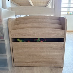 本棚 おもちゃ箱