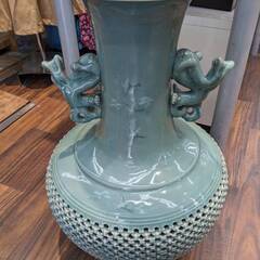 【メーカー直送】 青磁 花瓶 高さ 直径約40センチ 大壺 花器 置物 花 網目 高麗 壺 その他