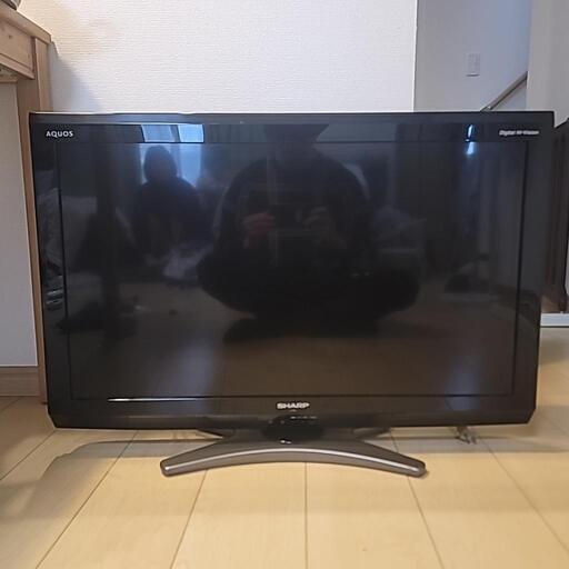 シャープ　AQUOS　32型