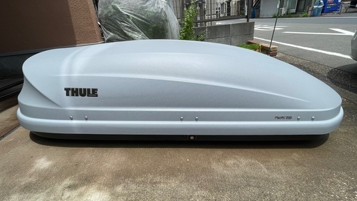 Thule ルーフボックス　Pacific200