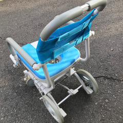 値下げ❗️シャワー車椅子8,000円（県内送料3,000円）の画像