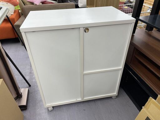 ミドルレンジボード ソフトクローズ 幅74×奥行42×高さ84ｃｍ キャスター付き ホワイト 白 札幌市手稲区