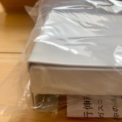 【新品】sakuraku 奥行伸縮 排気口カバー 60cm フラット　ホワイトの画像