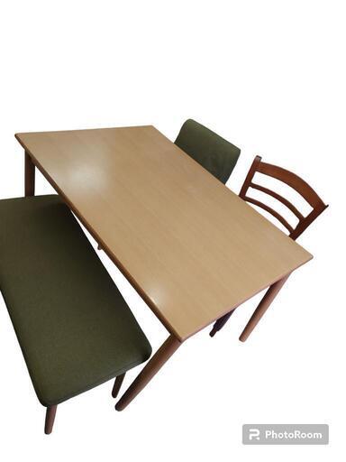 【売り切れ】 ダイニングテーブル　ベンチ椅子＋椅子2脚セット