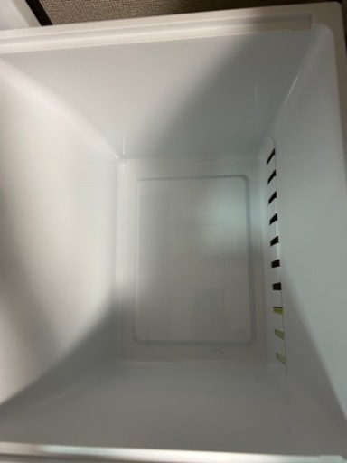 【美品】冷蔵庫コンパクト自動霜取り162L ハイセンス