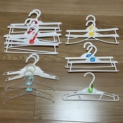 西松屋ハンガー☆トップスボトムス用