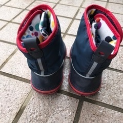 【取引中】
【最終値下げ】クロックス　スノーブーツ　子ども用　サイズC6の画像