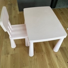 子供用　テーブル　いす