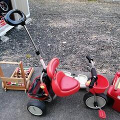 三輪車（説明書付)＋アンパンマンの車＋カタカタ押し車の３点セットの画像