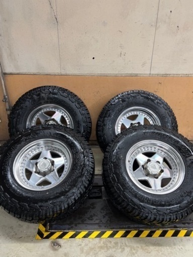 ラグナ ザイジクス 8.5J！6穴265/75/16