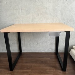 テーブル