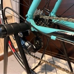 自転車 クロスバイクの画像