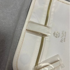 【新品未使用】エスティーローダーのポーチの画像