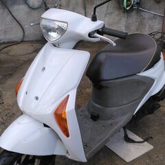 ⭐スズキレッツ５　白　CA47A　外装新品　レア車？　原付バイク