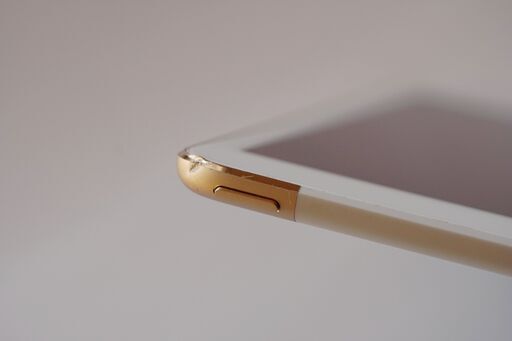 iPad mini 4 (第4世代) 小売 Wi-Fi + Cellular 64GB SIMフリー iPad