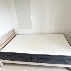 値下げしました セミダブルベッド マットレスの画像