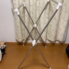 折り畳み出来る　物干しの画像
