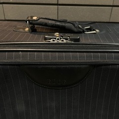 大型スーツケース トランクケースの画像