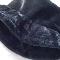 黒い帽子  (ゴージャス!)