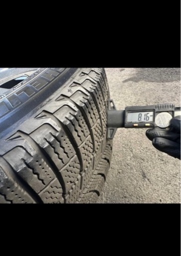 車のパーツ タイヤ、ホイール