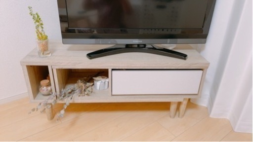 テレビボード/伸縮変形可能　4月27日まで