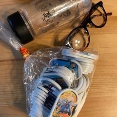 メザスタ　伊達メガネ　ボトル　ジャンプ