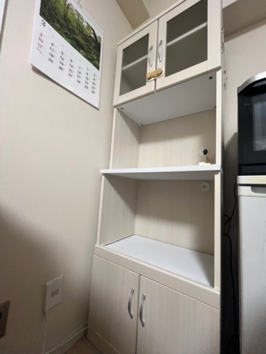 お取引の方決まりました (転勤族) 宮城野通の収納家具《食器棚