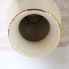 🍎花柄の花瓶の画像
