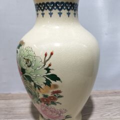 🍎花柄の花瓶の画像