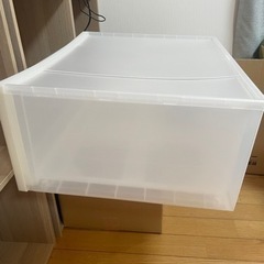 無印良品クローゼットケース