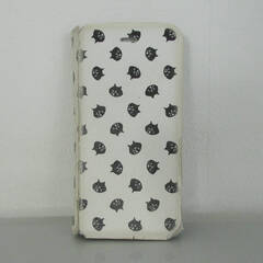 Ne-net ネネット にゃー iphoneケース　iphone/8/7/6S/6 2way 手帳型 BOOKCASE ¥1-の画像