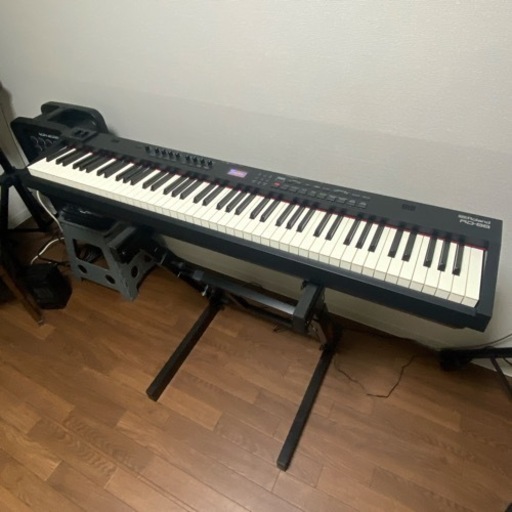 美品‎★stage piano Roland RD-88スタンドペダルケース付