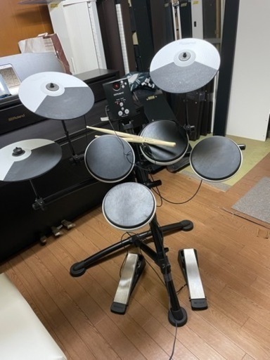 電子ドラム(美品)メーカー：ローランド／ROLAND、型番：TD-1(M)-K