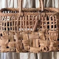 ヤマブドウの篭制作