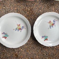 近江八幡市より、1人鍋、陶器、お皿、コーヒーカップ他1つ50円、全セットで800円の画像