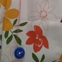 ３年使用のカーテン　花柄丈200㎝の画像