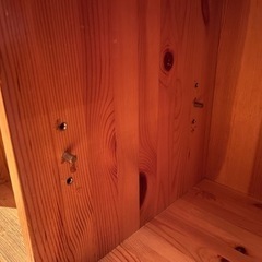 【程度は良い方】おもちゃと道具の多様棚の画像
