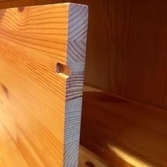 【程度は良い方】おもちゃと道具の多様棚の画像