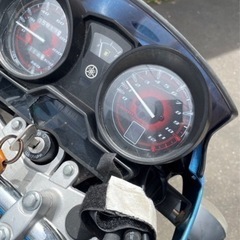 YBR125エンジン実働の画像