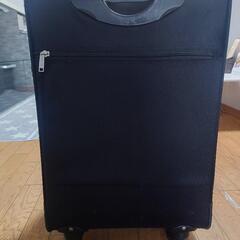 美品✨キャリーケースの画像