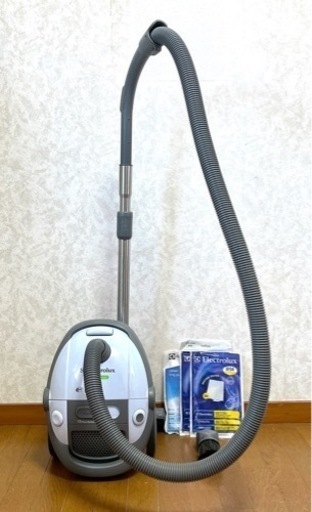 エレクトロラックス掃除機　ウルトラサイレンサー